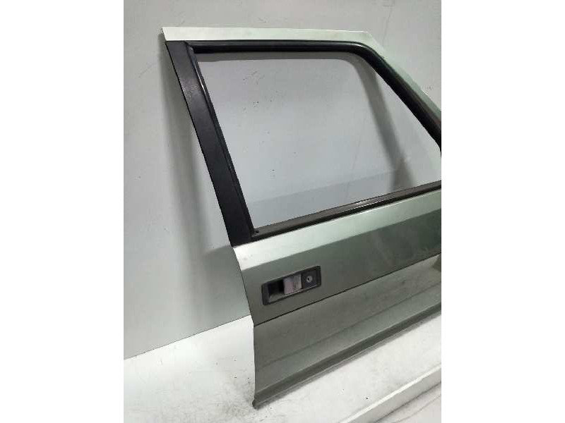 Recambio de puerta delantera derecha para seat ronda referencia OEM IAM   