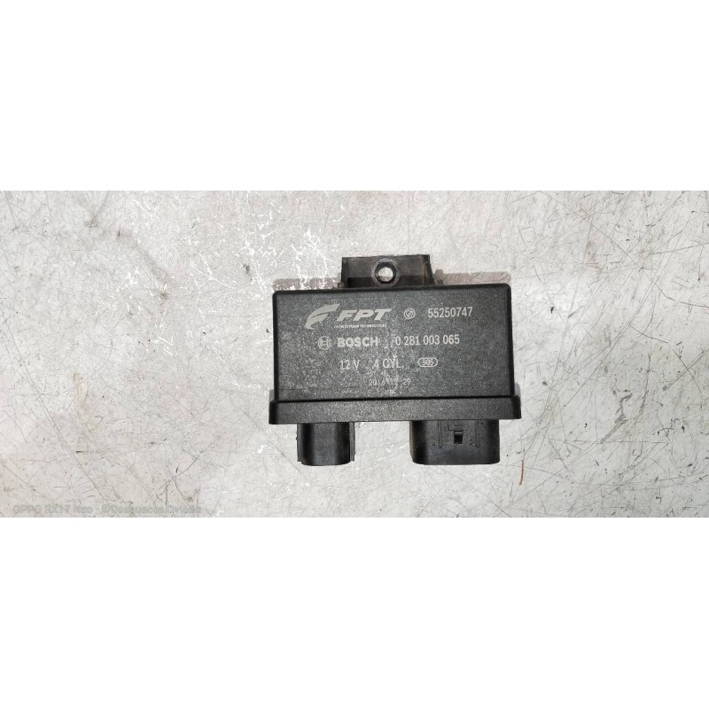 Recambio de caja precalentamiento para fiat tipo ii (357) fam lounge referencia OEM IAM 0281003065 55250747 