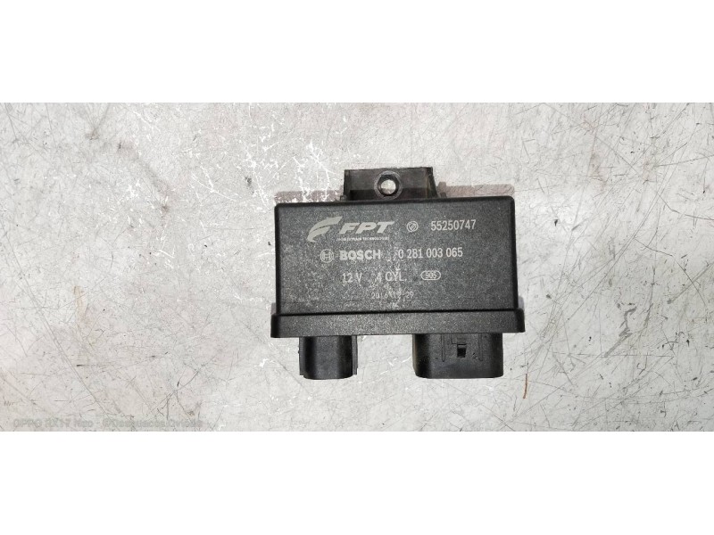 Recambio de caja precalentamiento para fiat tipo ii (357) fam lounge referencia OEM IAM 0281003065 55250747 