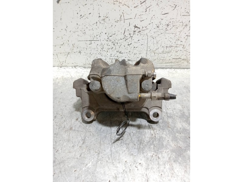 Recambio de pinza freno delantera izquierda para audi a5 sportback (8t) 2.0 tdi (105kw) referencia OEM IAM   