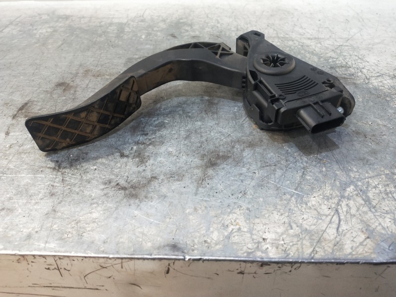Recambio de potenciometro pedal para audi a5 sportback (8t) 2.0 tdi (105kw) referencia OEM IAM 8K1721523A 6PV00950520 
