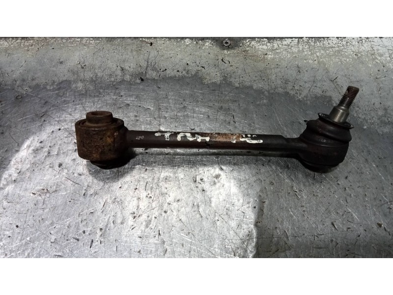 Recambio de brazo suspension superior trasero izquierdo para kia cee´d 1.6 gdi cat referencia OEM IAM 55250A6000  