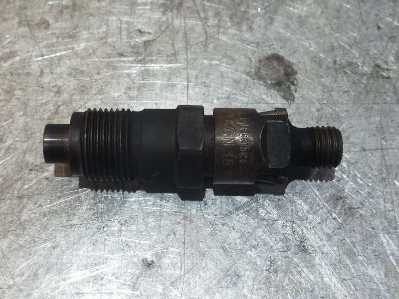 Recambio de inyector para nissan vanette cargo vanette cargo combi - 5 referencia OEM IAM KCN18P1  BOSCH