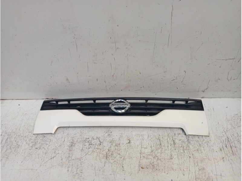Recambio de panel frontal para nissan cabstar 09.06 3.0 diesel referencia OEM IAM   