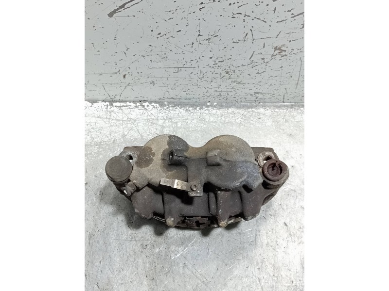 Recambio de pinza freno delantera izquierda para nissan cabstar 09.06 3.0 diesel referencia OEM IAM   