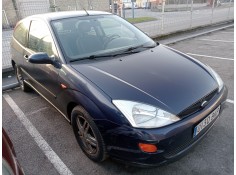 ford focus berlina (cak) del año 2001