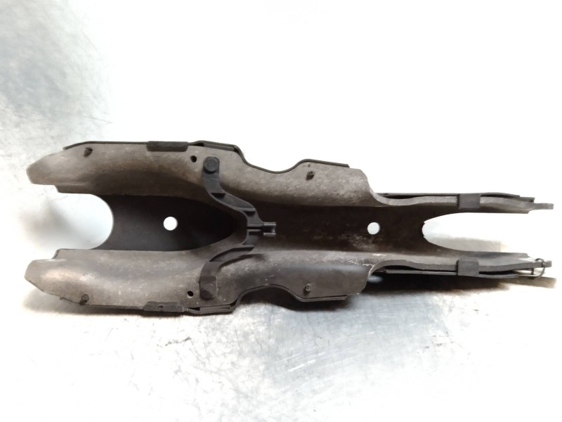 Recambio de brazo suspension inferior trasero izquierdo para mercedes clase s (w220) berlina 4.0 cdi 32v cat referencia OEM IAM 