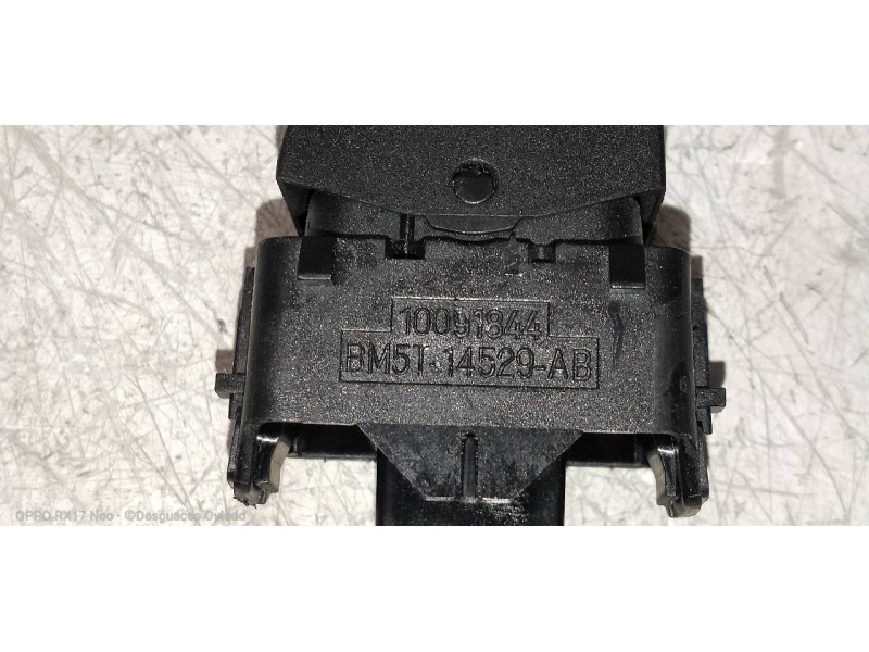 Recambio de mando elevalunas delantero derecho para ford kuga (cbs) titanium referencia OEM IAM BM5T14529AB  