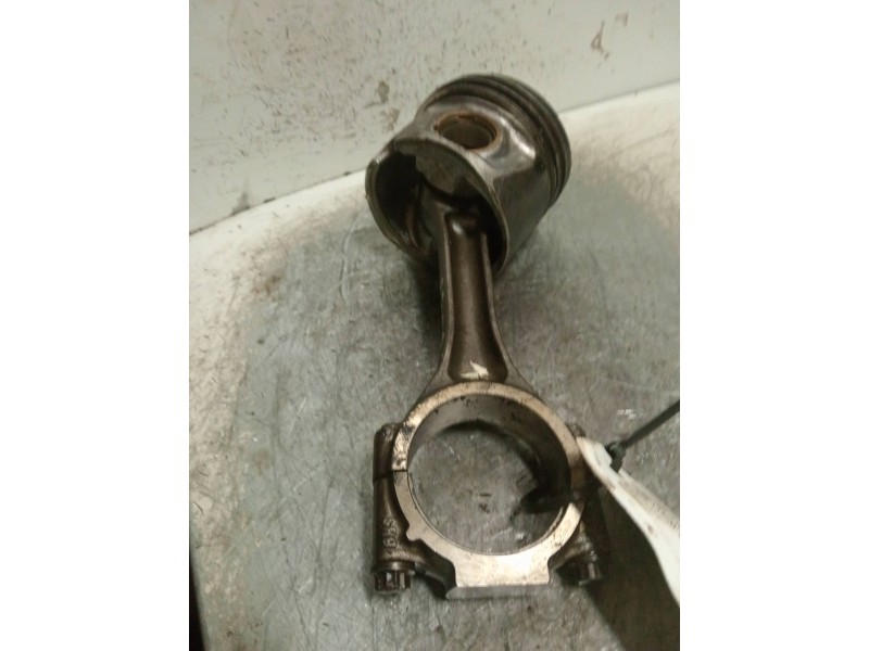 Recambio de piston para volkswagen golf v berlina (1k1) 2.0 tdi referencia OEM IAM 038J  