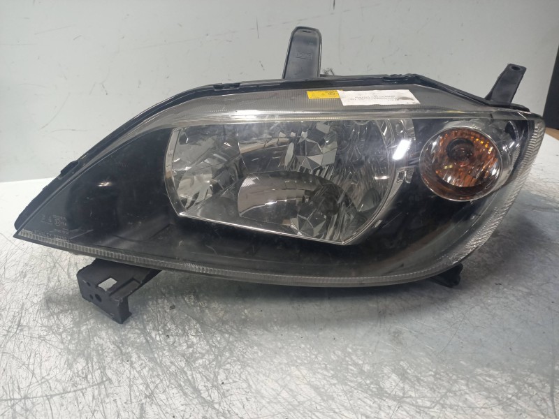 Recambio de faro izquierdo para mazda 2 berlina (dy) 1.4 diesel cat referencia OEM IAM   