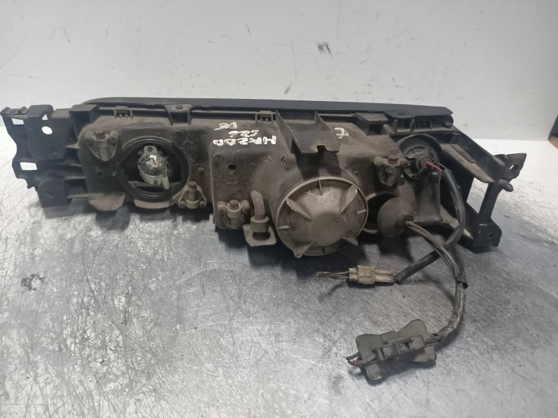 Recambio de faro derecho para mazda 323 berlina (bg) 1.4 16v cat referencia OEM IAM   