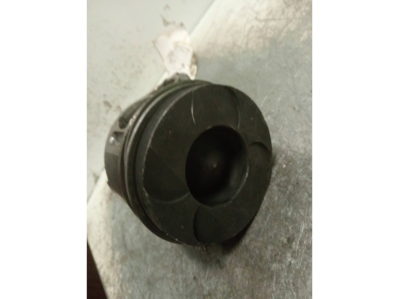 Recambio de piston para mercedes clase e (w210) berlina diesel 270 cdi (210.016) referencia OEM IAM 8857  
