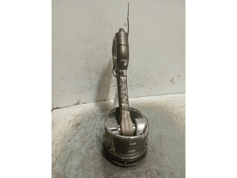 Recambio de piston para peugeot partner kasten confort l2 referencia OEM IAM   