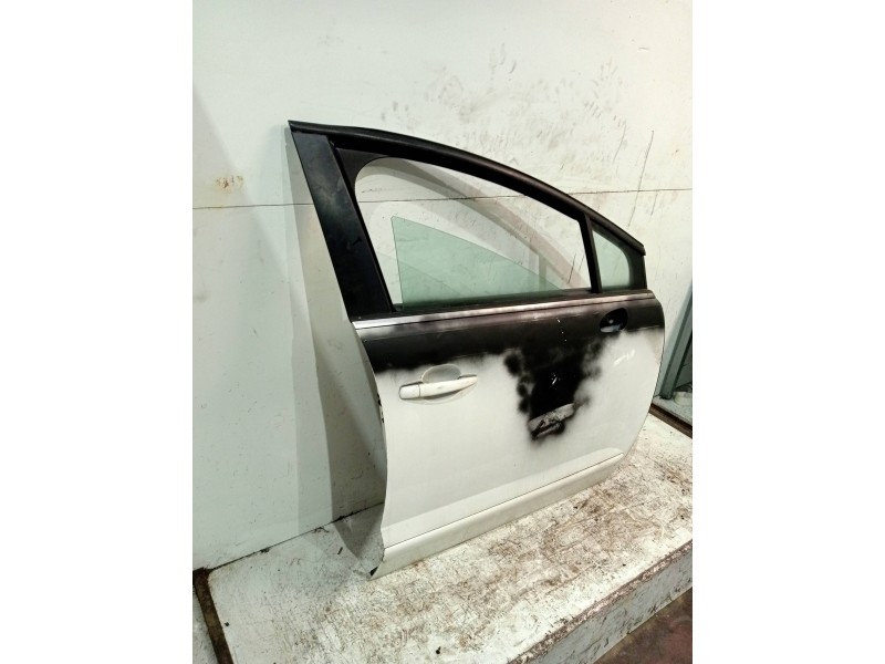 Recambio de puerta delantera derecha para peugeot 5008 active referencia OEM IAM   5P