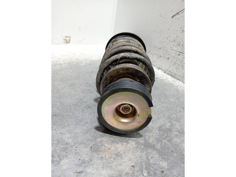 Recambio de amortiguador delantero izquierdo para volkswagen passat berlina (312) 1.8 referencia OEM IAM   