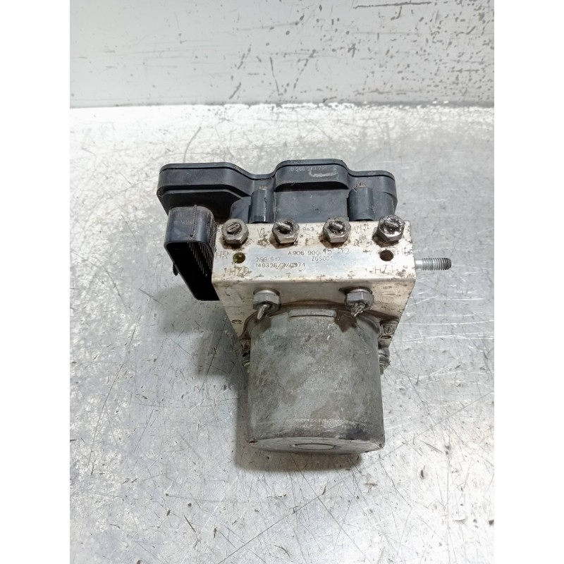 Recambio de abs para mercedes sprinterii caja cerrada (desde 01.06) 210/213/216 cdi (906.611/613) referencia OEM IAM A906900152 