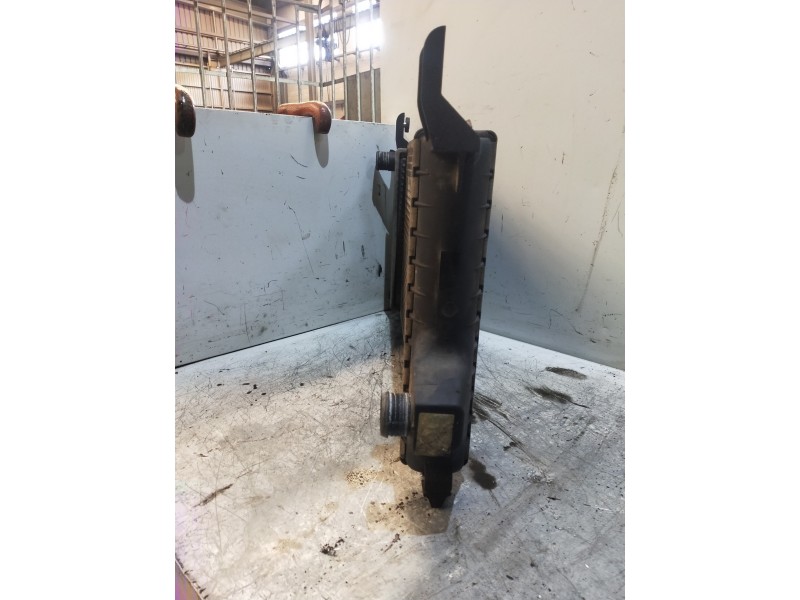 Recambio de radiador agua para ford fiesta berl./courier surf referencia OEM IAM   