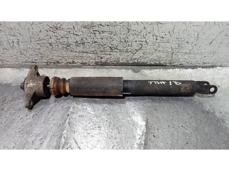 Recambio de amortiguador trasero izquierdo para kia cee´d 1.6 gdi cat referencia OEM IAM 55311AXXXE  