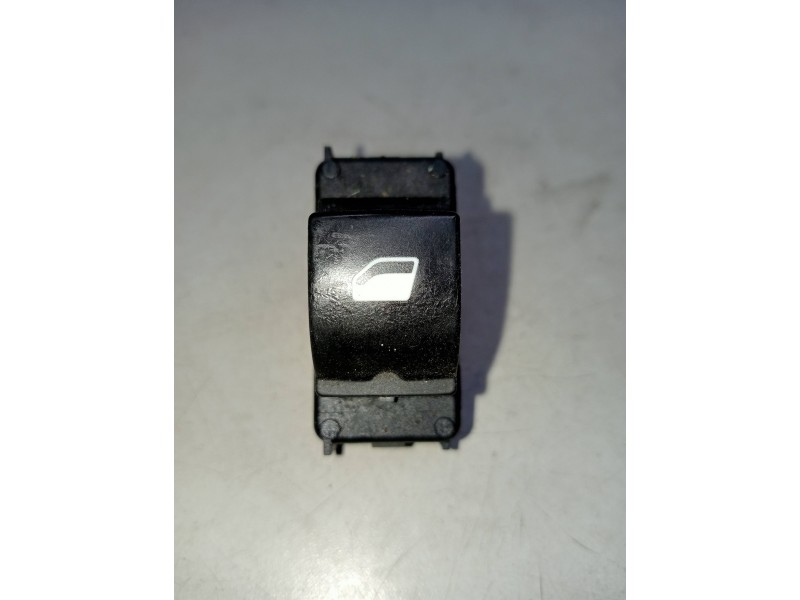 Recambio de mando elevalunas delantero derecho para peugeot 5008 active referencia OEM IAM 96662297ZD04 2903 5P