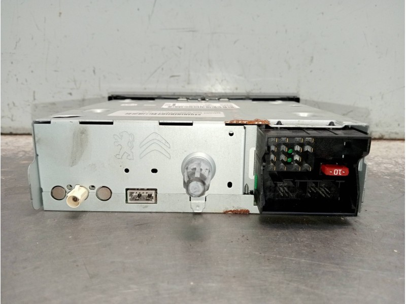 Recambio de sistema audio / radio cd para peugeot 5008 active referencia OEM IAM 98041626XT01 A2C37498601 207FR5WW611506