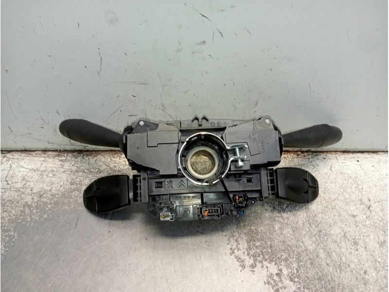 Recambio de mando luces para peugeot 5008 active referencia OEM IAM 96773911ZD  