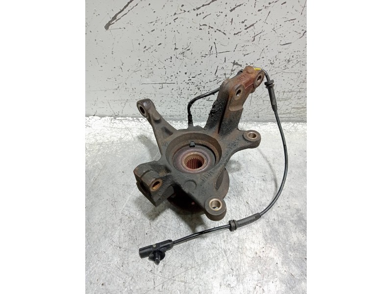 Recambio de mangueta delantera izquierda para dacia dokker ambiance referencia OEM IAM   