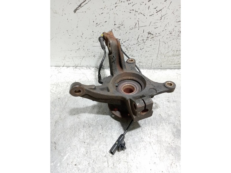 Recambio de mangueta delantera izquierda para dacia dokker ambiance referencia OEM IAM   
