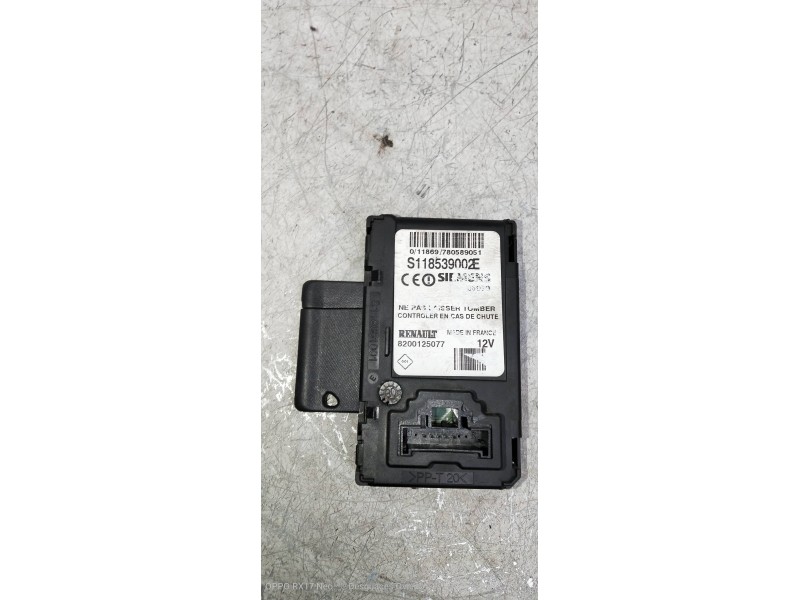 Recambio de conmutador de arranque para renault scenic ii dynamique referencia OEM IAM 8200125077 S118539002E 