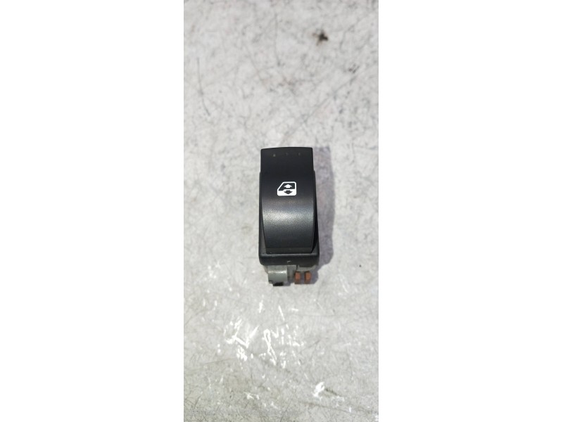 Recambio de mando elevalunas delantero derecho para renault scenic ii dynamique referencia OEM IAM   