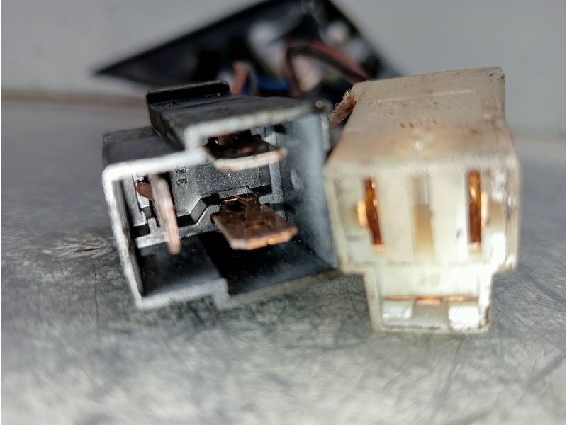 Recambio de retrovisor derecho para volkswagen passat berlina (3a2) cl referencia OEM IAM   ELECTRICO