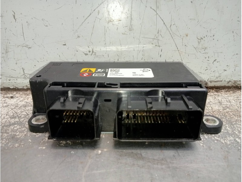 Recambio de centralita airbag para opel insignia berlina 2.0 cdti cat referencia OEM IAM 13593287 8110100000000X 812586170