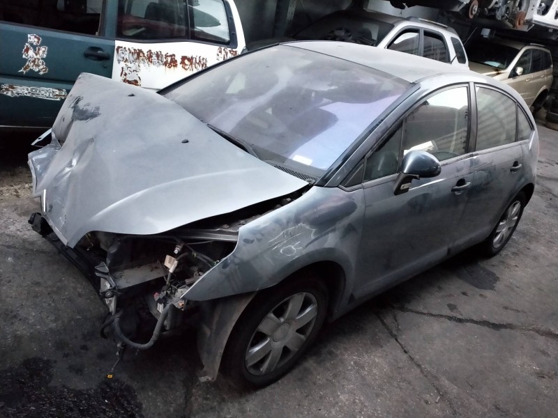 citroen c4 berlina del año 2006