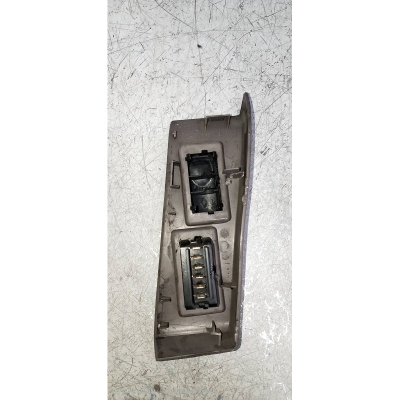 Recambio de mando elevalunas delantero derecho para opel movano furgón corto 2.8t referencia OEM IAM   