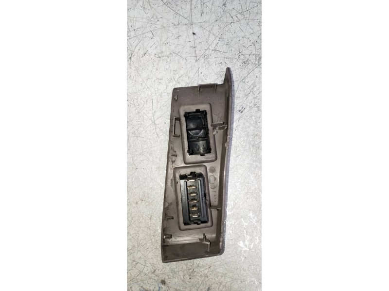 Recambio de mando elevalunas delantero derecho para opel movano furgón corto 2.8t referencia OEM IAM   