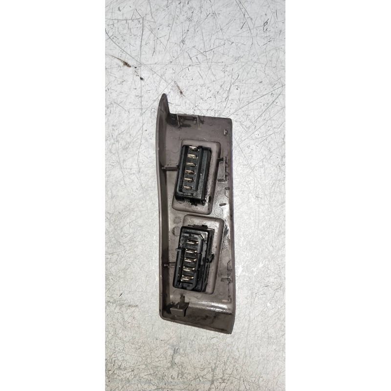 Recambio de mando elevalunas delantero izquierdo para opel movano furgón corto 2.8t referencia OEM IAM   