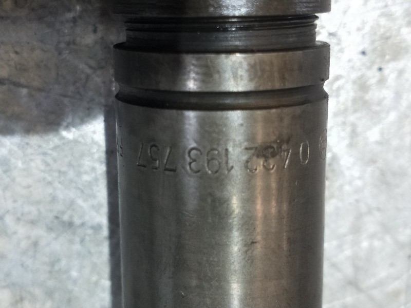 Recambio de inyector para opel movano furgón corto 2.8t referencia OEM IAM 0432193757  BOSCH