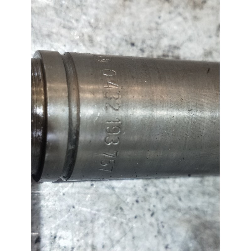 Recambio de inyector para opel movano furgón corto 2.8t referencia OEM IAM 0432193757  BOSCH