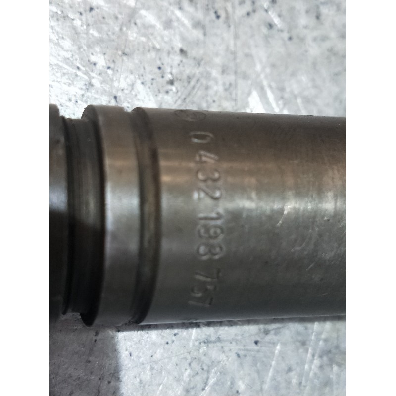 Recambio de inyector para opel movano furgón corto 2.8t referencia OEM IAM 0432193757  BOSCH