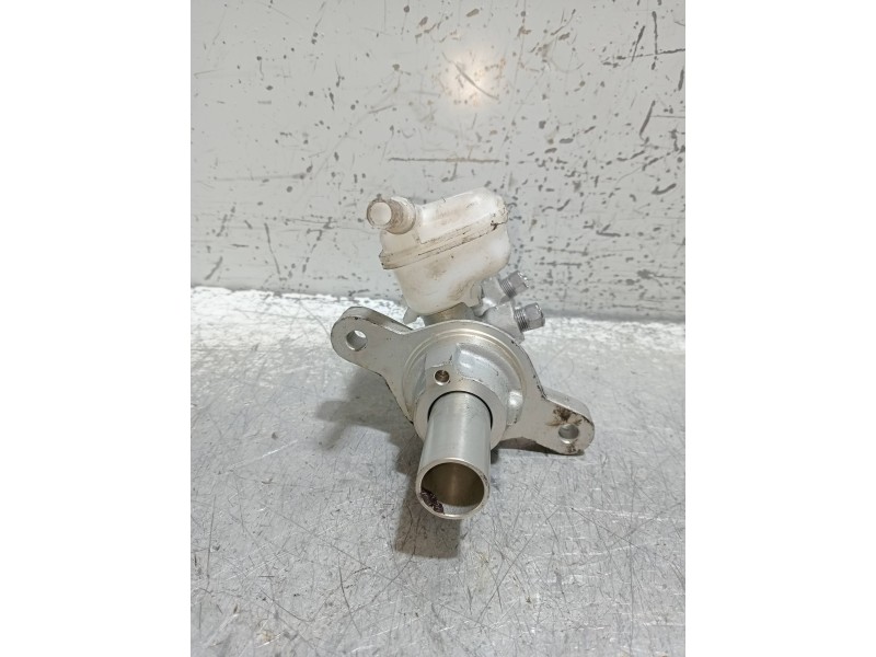 Recambio de bomba freno para renault zoe referencia OEM IAM 0204842551  