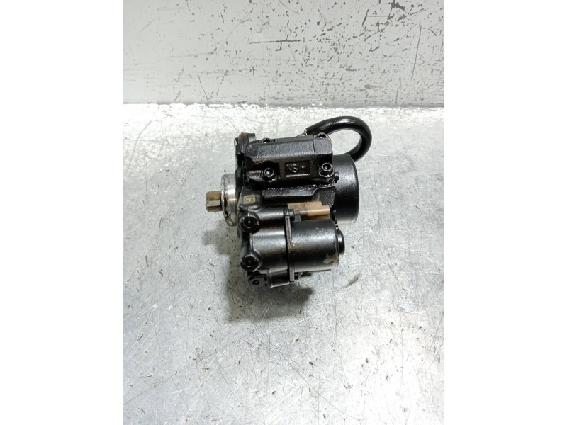 Recambio de bomba inyeccion para peugeot 5008 premium referencia OEM IAM 9424A050A 0850752KGR DELPHI