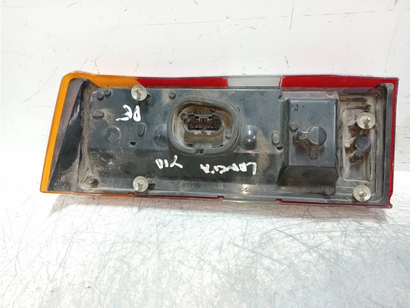 Recambio de piloto trasero derecho para lancia y10 referencia OEM IAM   