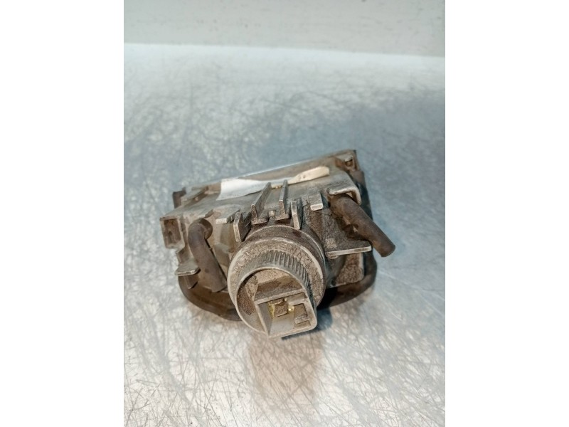 Recambio de piloto delantero izquierdo para lancia dedra berl. 1.9 turbodiesel cat referencia OEM IAM   