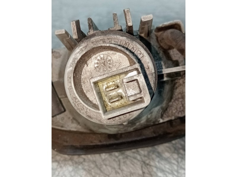 Recambio de piloto delantero izquierdo para lancia dedra berl. 1.9 turbodiesel cat referencia OEM IAM   