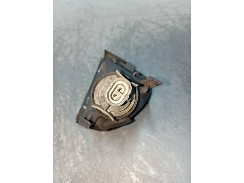 Recambio de puerta delantera izquierda para lancia delta 1.9 turbodiesel cat referencia OEM IAM   