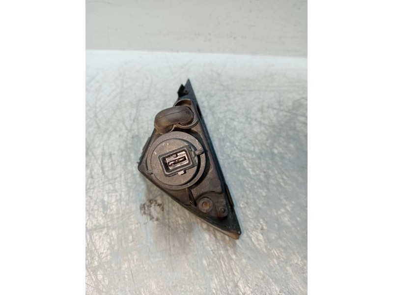 Recambio de piloto delantero izquierdo para lancia lancia y 1.2 le referencia OEM IAM   