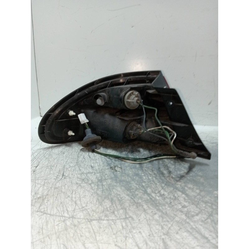 Recambio de piloto trasero derecho para mazda 323 berlina c/f/s (ba) 1.5 f glx referencia OEM IAM   