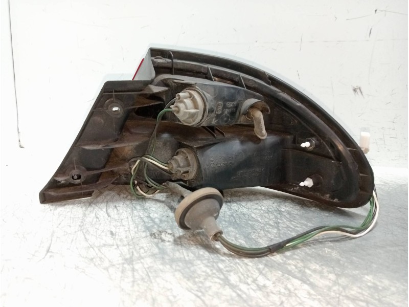 Recambio de piloto trasero izquierdo para mazda 323 berlina c/f/s (ba) 1.5 f glx referencia OEM IAM   