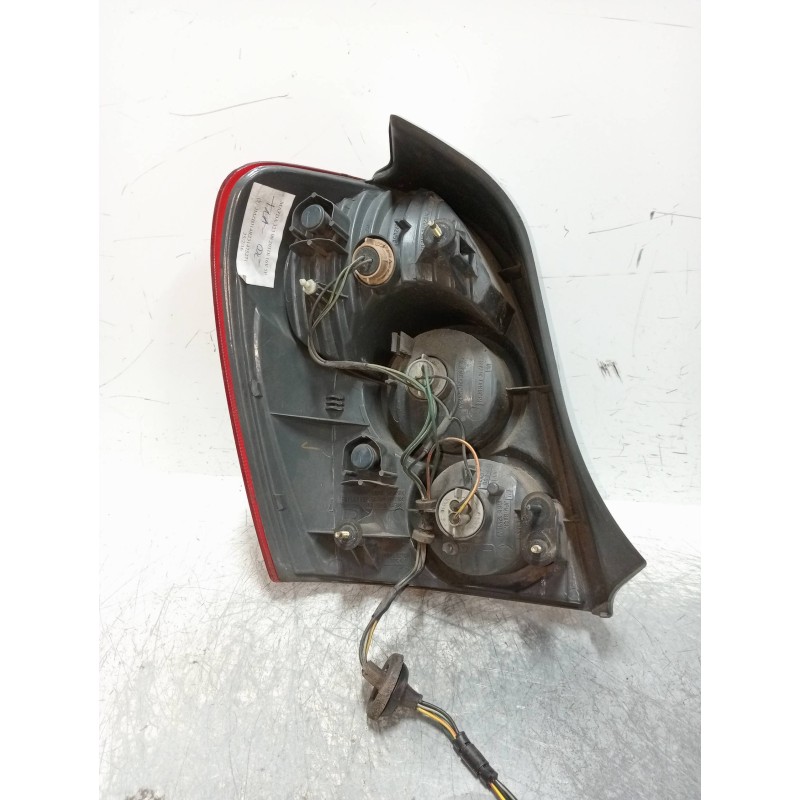 Recambio de piloto trasero derecho para mazda 323 berl. f/s (bj) 2.0 td f comfort referencia OEM IAM   