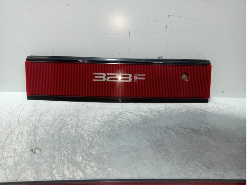 Recambio de piloto trasero central para mazda 323 berlina c/f/s (ba) referencia OEM IAM   