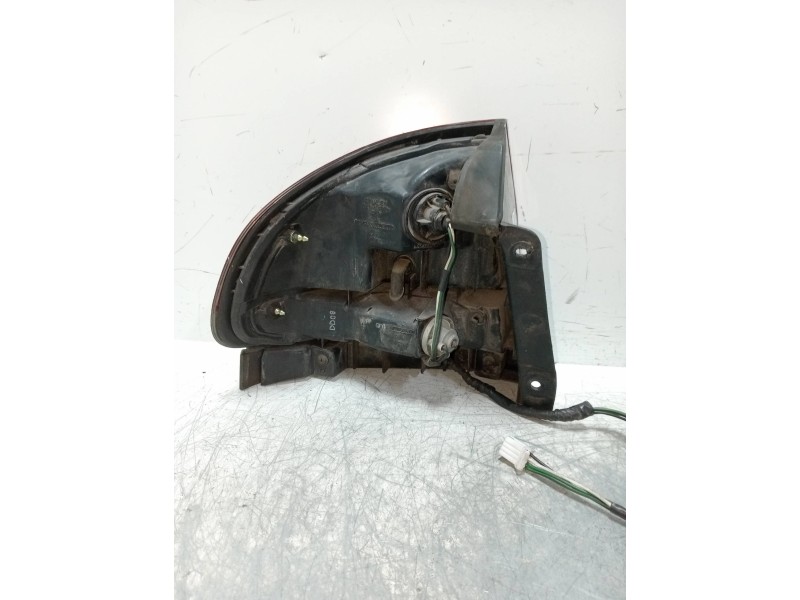 Recambio de piloto trasero derecho para mazda 626 berlina (ge) 2.5 v6 24v cat referencia OEM IAM   